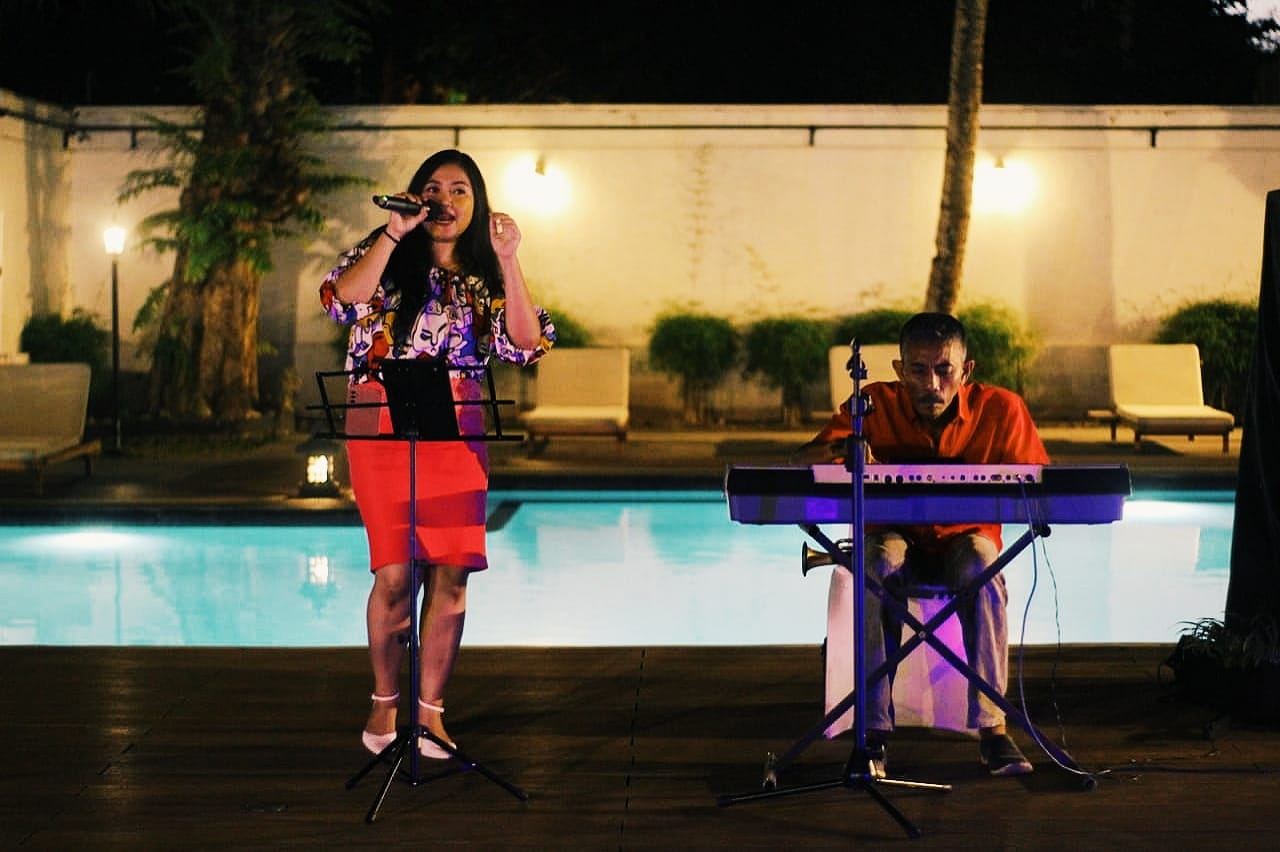 Serunya Barbeque Pool Party di Grand Diamond Hotel Yogyakarta
